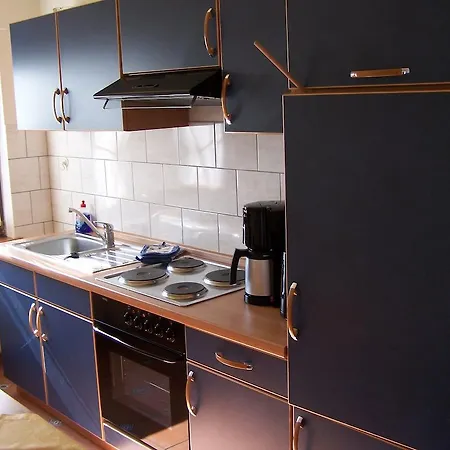 Apartment Goldlay + Rosenberg *