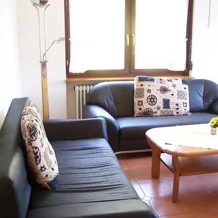 Goldlay + Rosenberg Apartment Oberfell